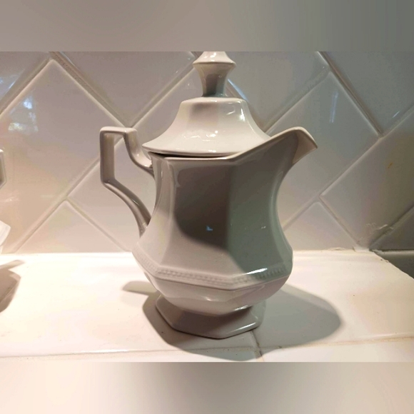 Set 6 pieces Johnson Brothers(brand new) - Picture 5 of 10